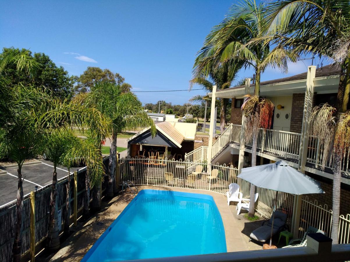Abel Tasman Waterfront Motel Lakes Entrance Exterior foto