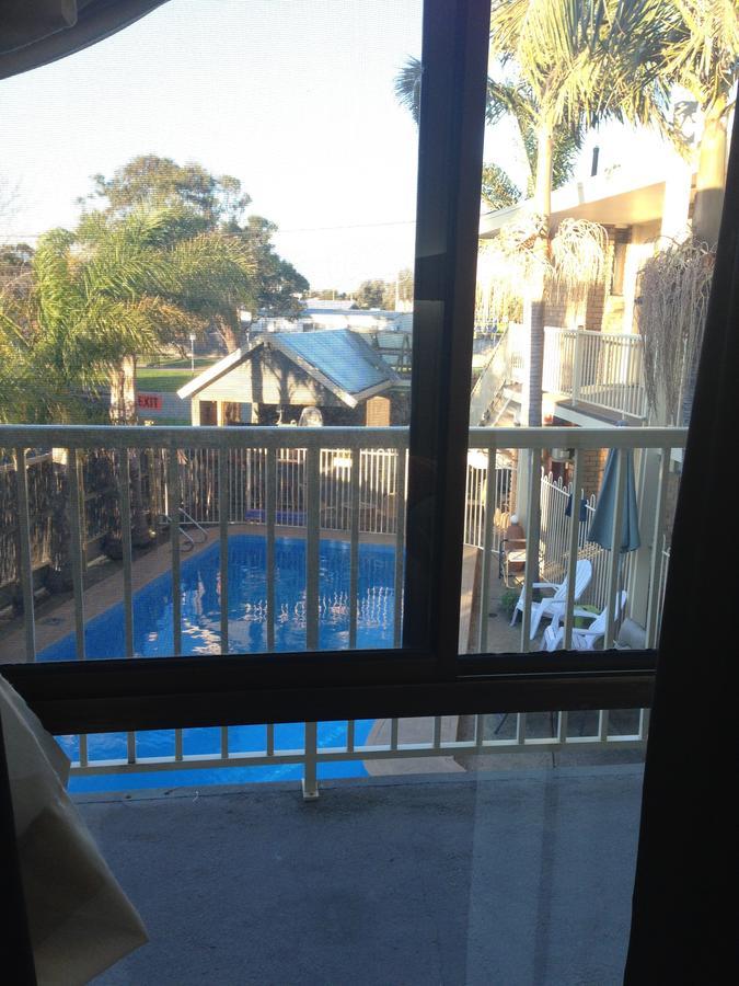 Abel Tasman Waterfront Motel Lakes Entrance Exterior foto