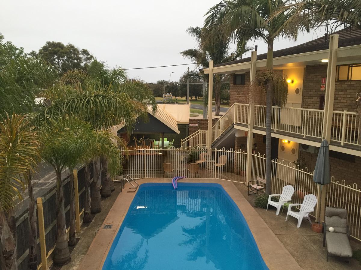 Abel Tasman Waterfront Motel Lakes Entrance Exterior foto